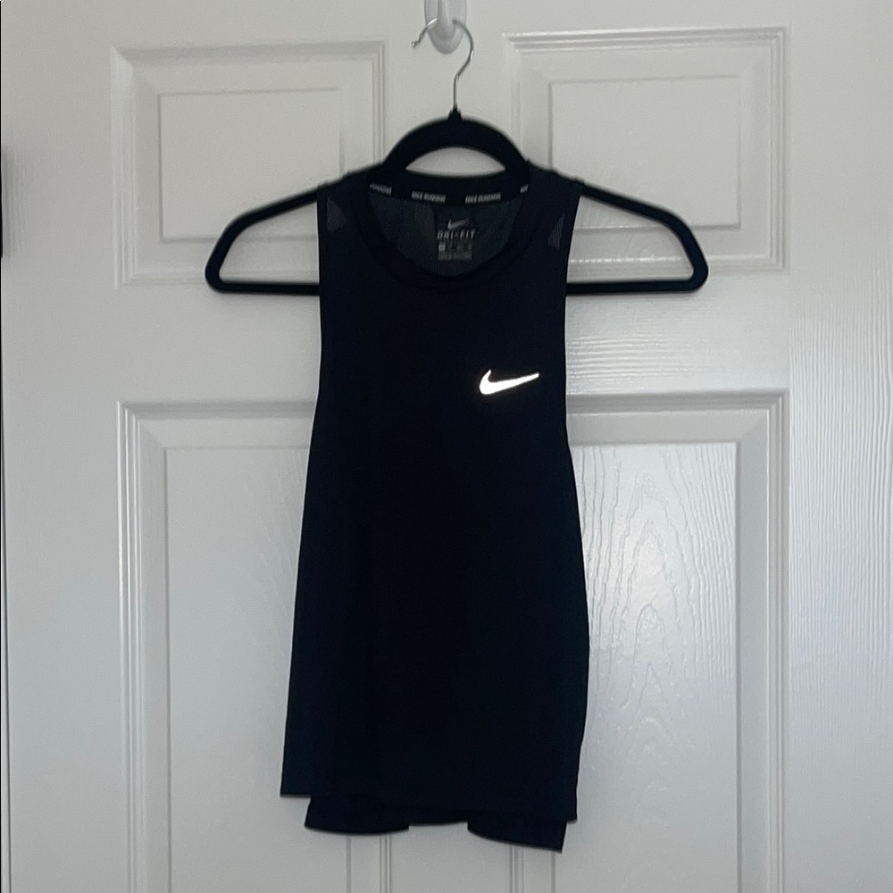 Nike Black Sleeveless Tank Top Athletic Style